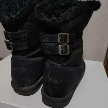 VANS 블랙 어그 부츠