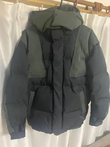 UNIQLO +J 오버사이즈 다운 파카 XXL 블랙 카키