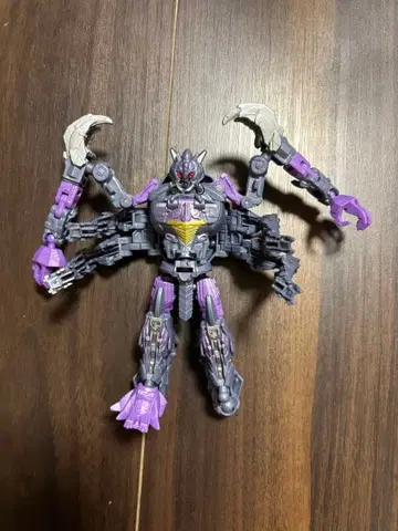 트랜스포머 스튜디오 시리즈 SS-126 스콜포녹 정크