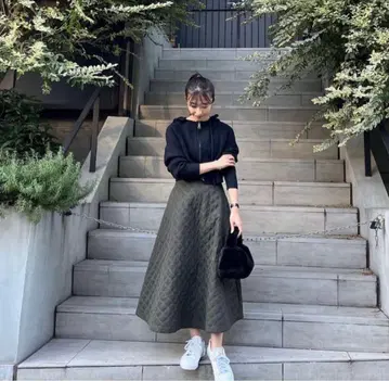 [ 새상품 미사용 ] 베이스먼트 퀼팅 스커트 M 카키