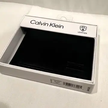 Calvin Klein 블랙 가죽 접이식 지갑