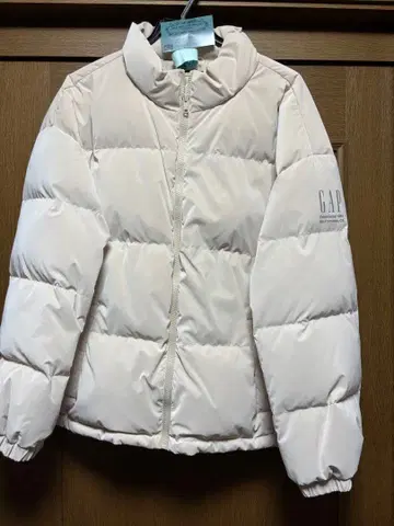 GAP 베이지 다운 자켓 L 사이즈