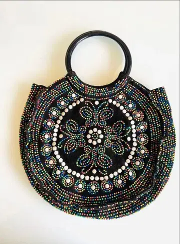 쇼와 레트로 비즈 장식의 블랙 핸드백