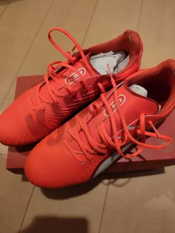 PUMA KING 얼티밋 푸마킹 새상품급 축구 스파이크 25cm