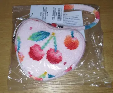 새상품 러브리 바이 페이러 체리 도트 하트형 파우치 페일 핑크