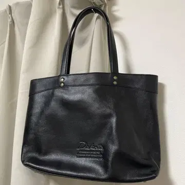 Dakota 블랙 가죽 토트백