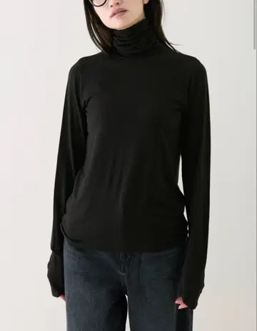 [ 새상품 ] STATE OF MIND lux-warm 하이넥 풀오버