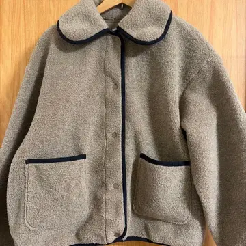 둥근 카라 컷 보아 자켓