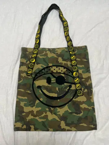 Bernhard Willhelm 베른하르트 카모플라쥬 스마일리 토트백