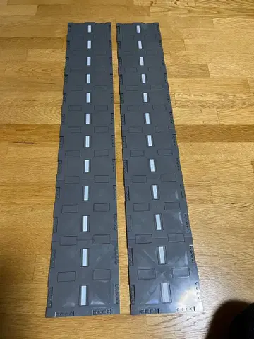 레고 도로와 버거 자동차