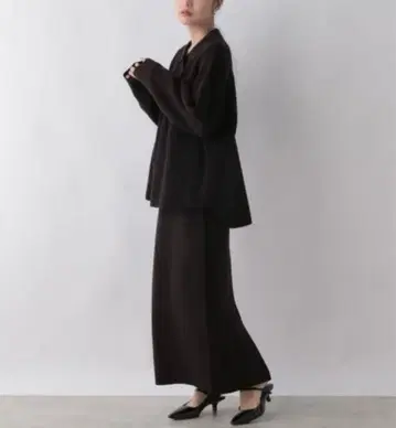 LOWRYSFARM 엘니트 가디건 셋업 스커트