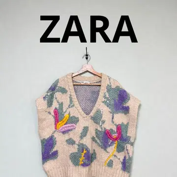 ZARA 자수 니트 베스트 꽃무늬 크림색 니트 베스트 V넥 L