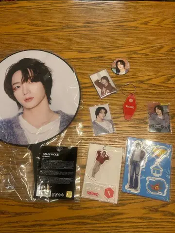 보이넥스트도어 SUNGHOO 부채 아크릴 스탠드 아크릴 키링