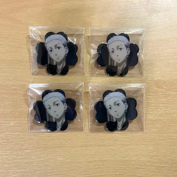 도쿄 리벤저스 1월과 7월 복권 C상 클로버형 메탈 배지 미츠야 타카시