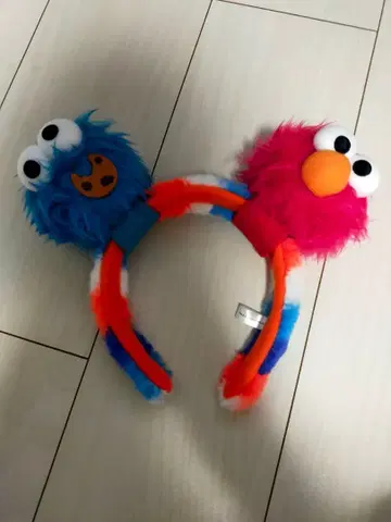 쿠키 몬스터와 엘모의 머리띠