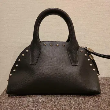 GUM GIANNI CHIARINI 스터드 하프문 백 블랙