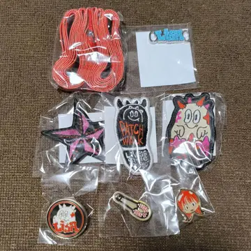 LiSA PATCH WALK 가챠 8개 세트 낱개 판매 불가