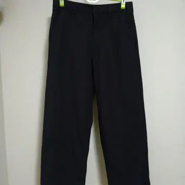 유니클로 U 와이드 스트레이트 팬츠 W82 다크 그레이