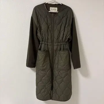 [ 즉시 구매 가능 ] Ray BEAMS 소매 절개 퀼팅 코트