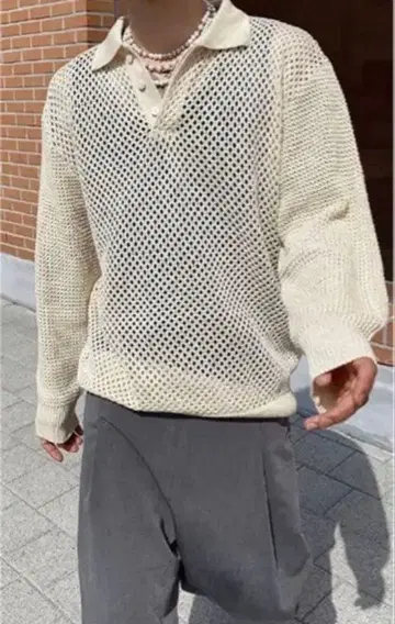 홀리인코드 메쉬 스웨터