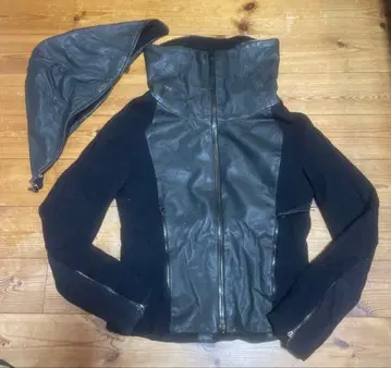 엠포리오 아르마니 후드 부착 자켓