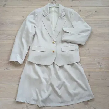 [ 새상품급 ] 퍼 말 스커트 수트 아이보리 빅 사이즈