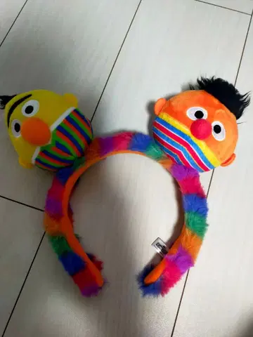 버트와 어니 머리띠