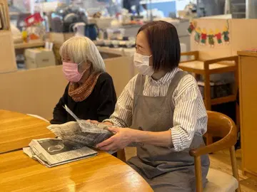 기하학 패턴 후드티