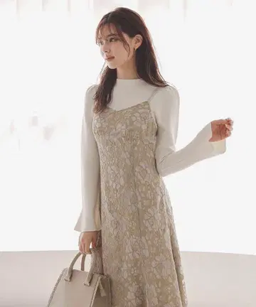 프로포션 플레어 슬리브 니트 에크루