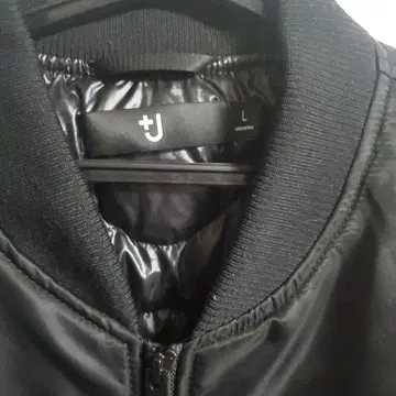 유니클로 +j 하이브리드 다운 MA-1 블루종 블랙 질 샌더