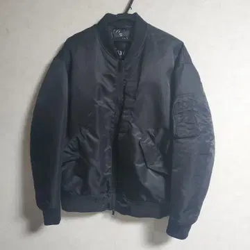 유니클로 +j 하이브리드 다운 MA-1 블루종 블랙 질 샌더