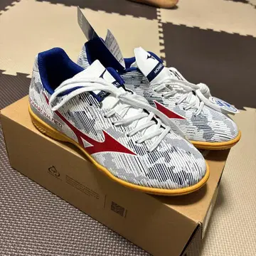 새상품 미즈노 모나르시다 네오 사라 클럽 IN 23.5cm