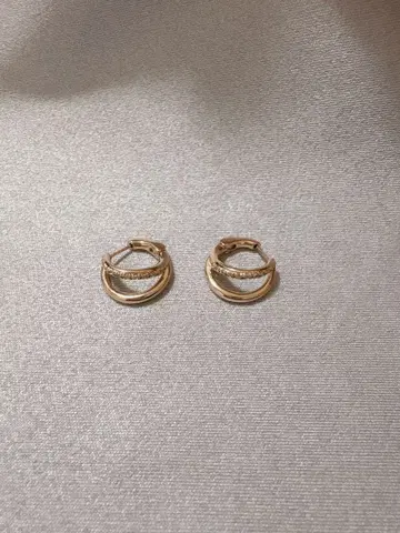 ete 비쥬 허그 귀걸이