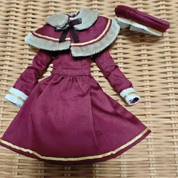 아존 라벨 퓨어니모 케이프 코트 1/6