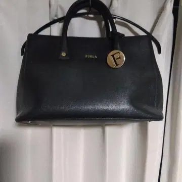 컨디션 최상 훌라 토트백 블랙