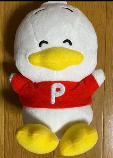 [레어] 오리 페크르 P셔츠 봉제 인형 산리오 빨간색 레어 사이즈