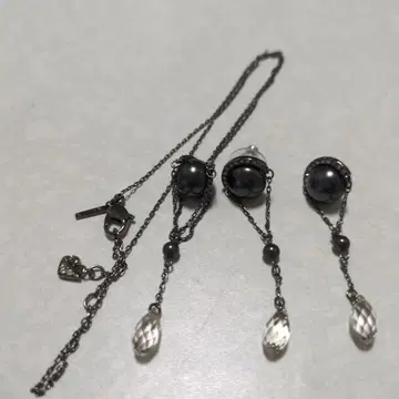 SWAROVSKI 디즈니 콜라보 목걸이 & 귀걸이