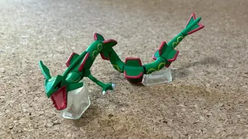 [ 중고 ] 입체 포켓몬 도감 BW 4 레쿠자