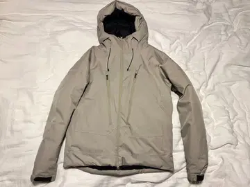 워크맨 이나렘 프리미엄 베이지 방수 다운 자켓 S