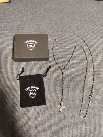 루드 갤러리 크로스 목걸이 로자리오 목걸이