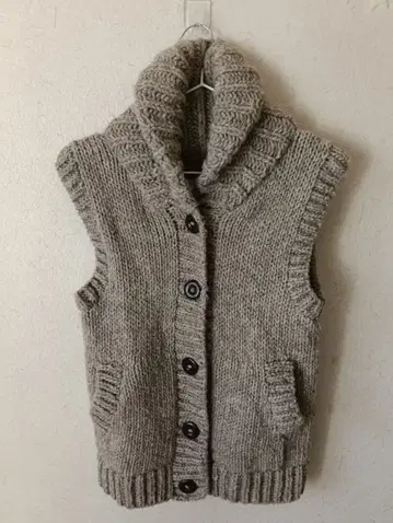 [ 새상품급 ] 어반 리서치 도어즈 그레이 니트 베스트