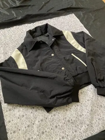 WEGO 크롭 나일론 자켓 블랙