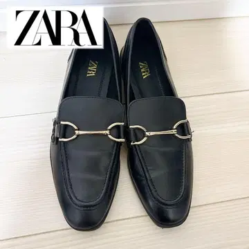 ZARA 블랙 로퍼 골드 장식