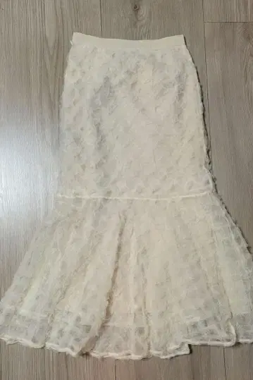 FRAY I.D 튤 자수 스커트