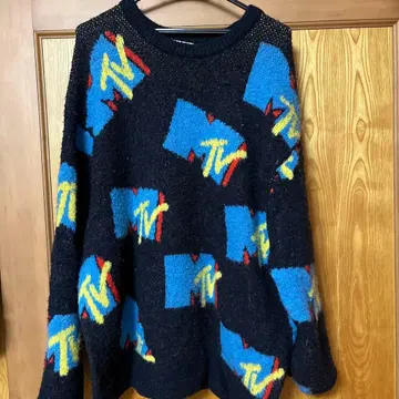 MTV 로고 니트 스웨터 오버 사이즈