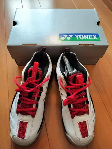 [ 미사용 새상품 ] YONEX 파워크 테니스화 24.5
