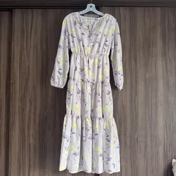 MERCURYDUO 플라워 프린트 개더 원피스