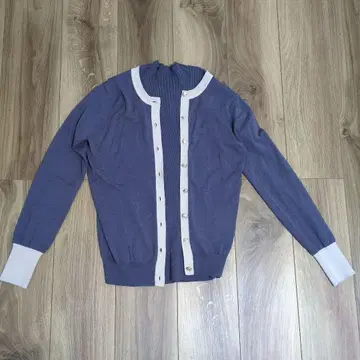 미착용 새상품 바이컬러 앙상블 니트 NATURALBEAUTYBASIC