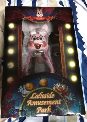 콩 번개 유통 한정판 사일런트 힐 3 로비 더 래빗 1/6 스케일