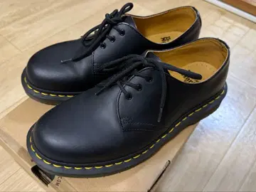 닥터마틴 3아이렛 깁슨